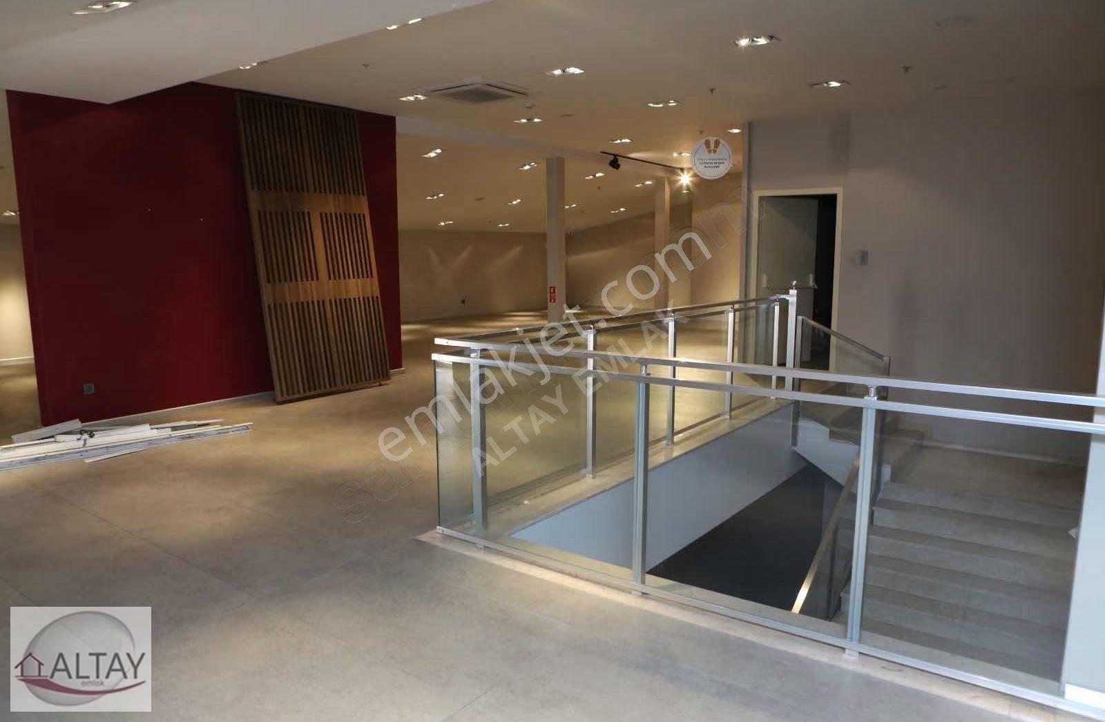 Ataşehir Kayışdağ Cadde Üstü 3 Kat Toplam 1000 M2 Büro&ofis - Görsel 25