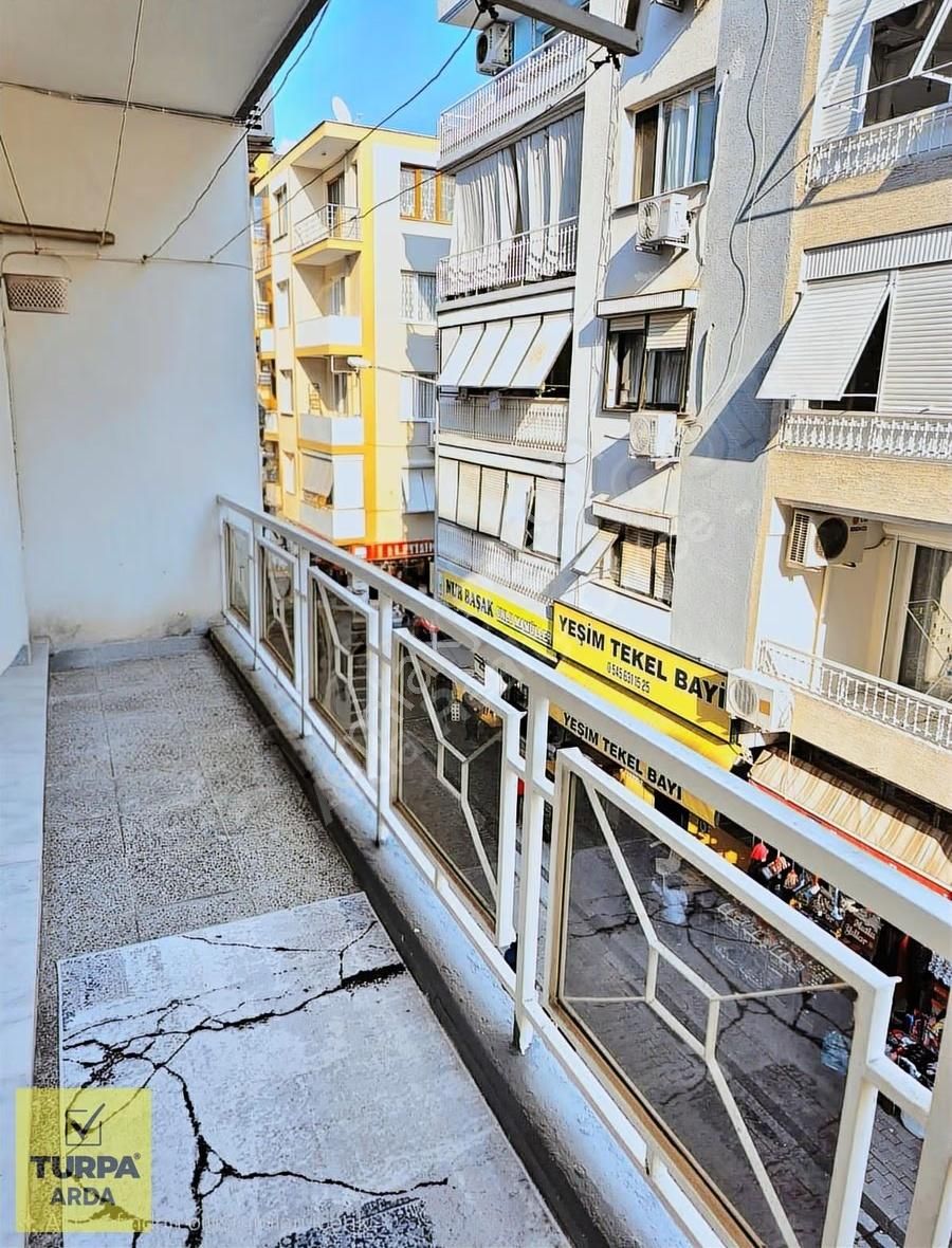 K.yaka Y.aksoy Sokak Cadde Üzeri Çift Balkon Yapalı 2+1 115 M2 - Görsel 22