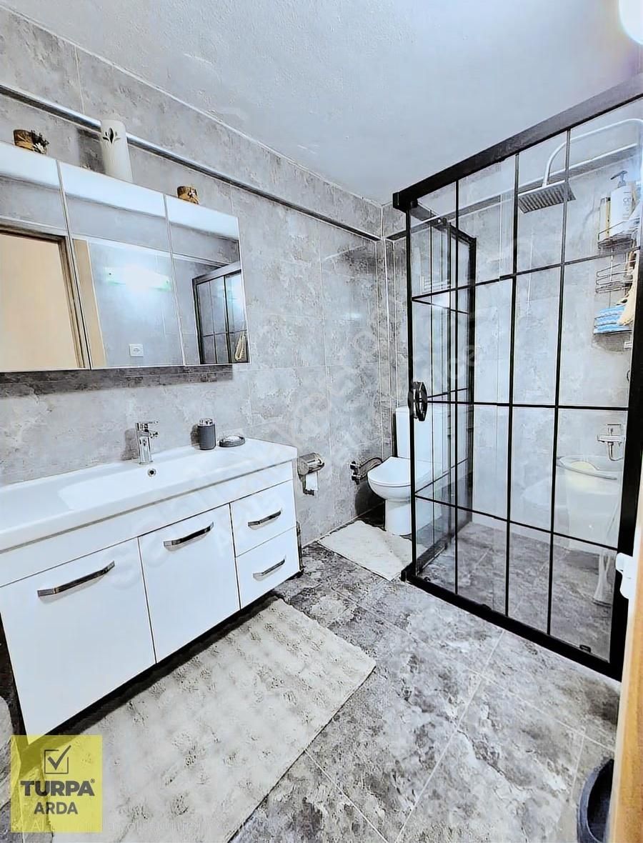 K.yaka Y.aksoy Sokak Cadde Üzeri Çift Balkon Yapalı 2+1 115 M2 - Görsel 30