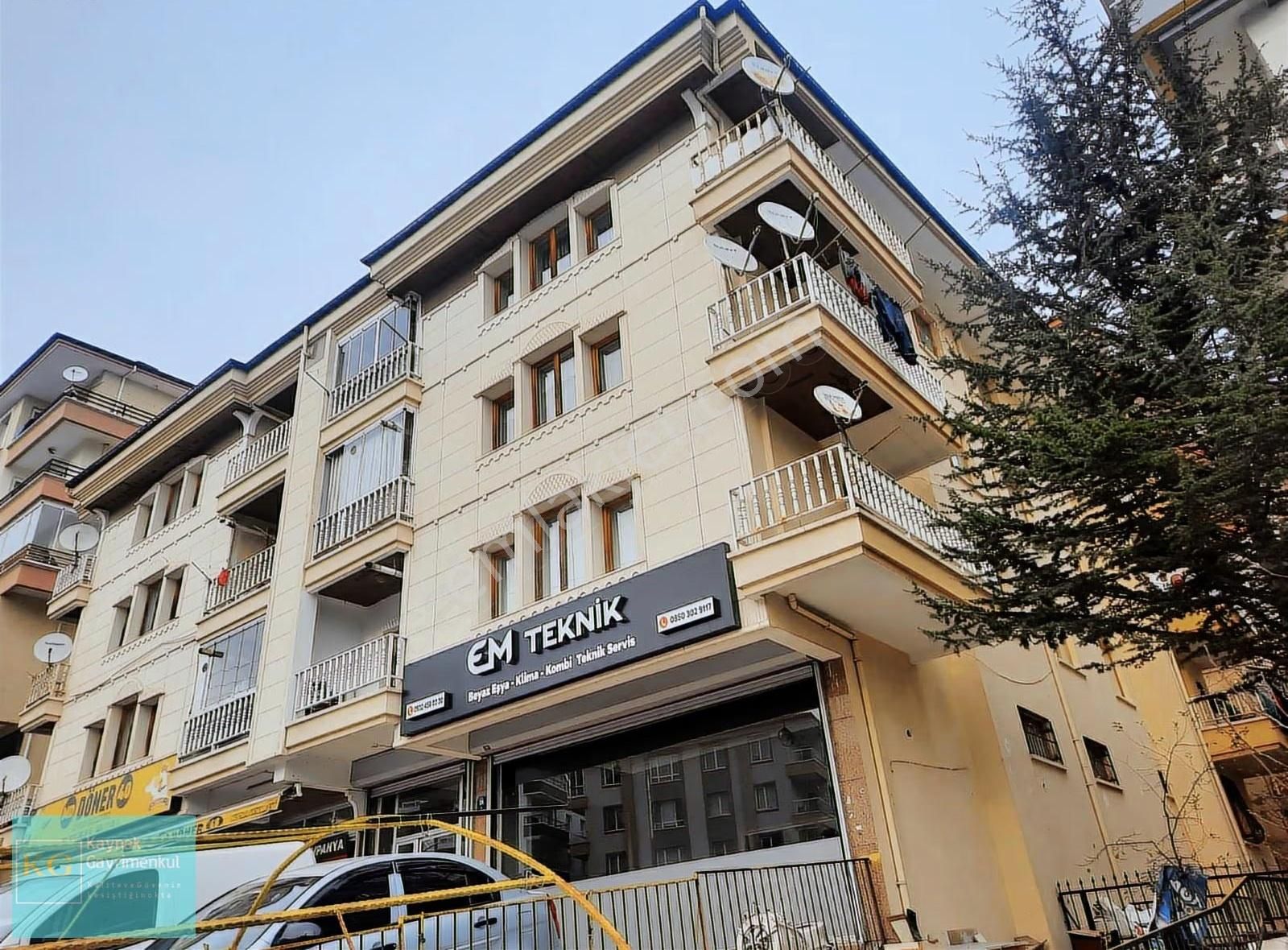 Kanuni Mahallesinde Bademlik Yoluna Cephe 135 M2 Satılık Daire