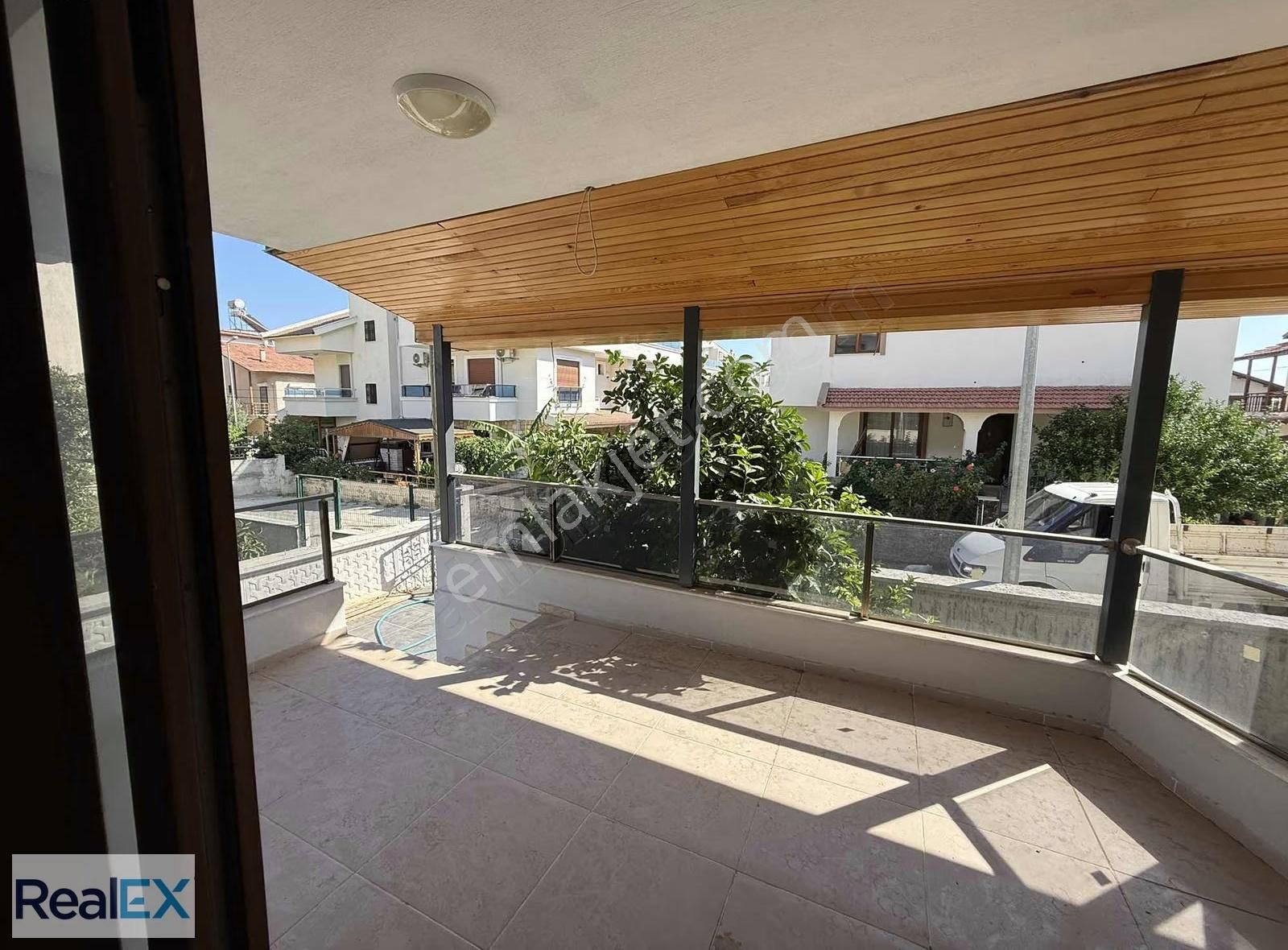 Sahilde Ve Deniz Manzaralı 4+1 Sıfır Villa - Realex - Görsel 23