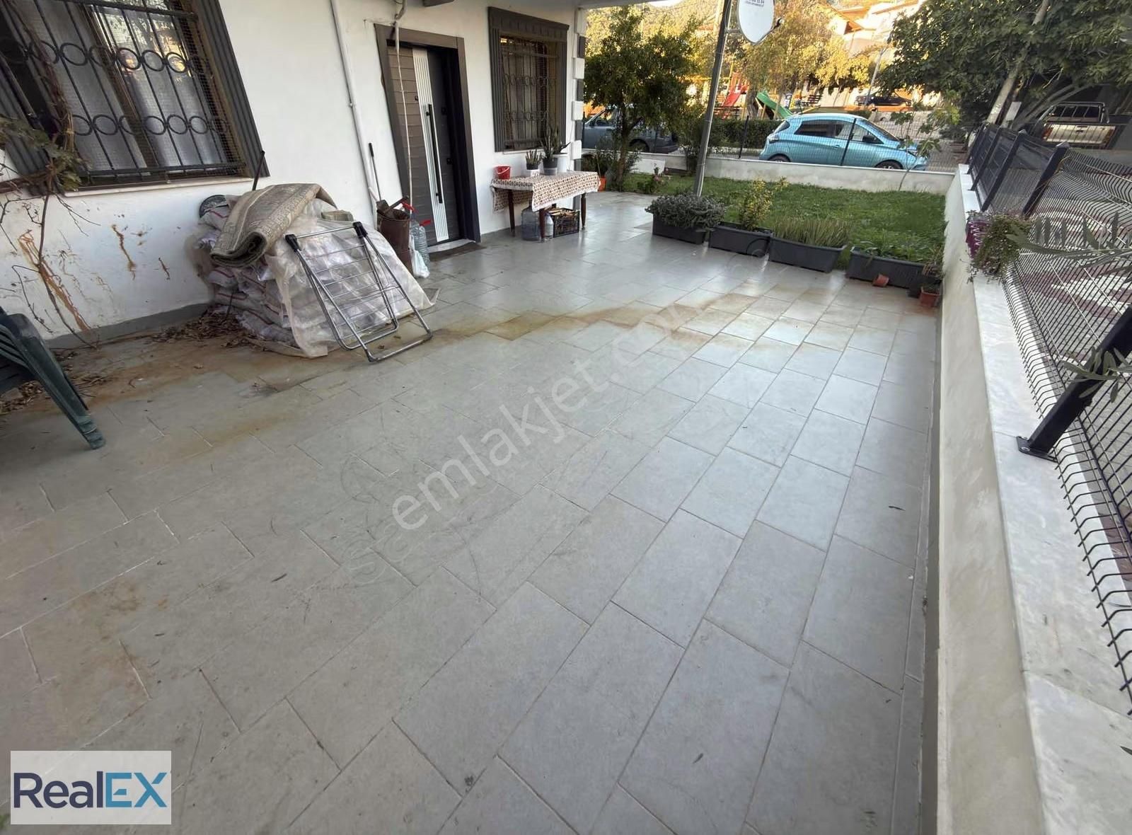 Merkezi Konumda 2+1 Bahçe Katı - Görsel 9