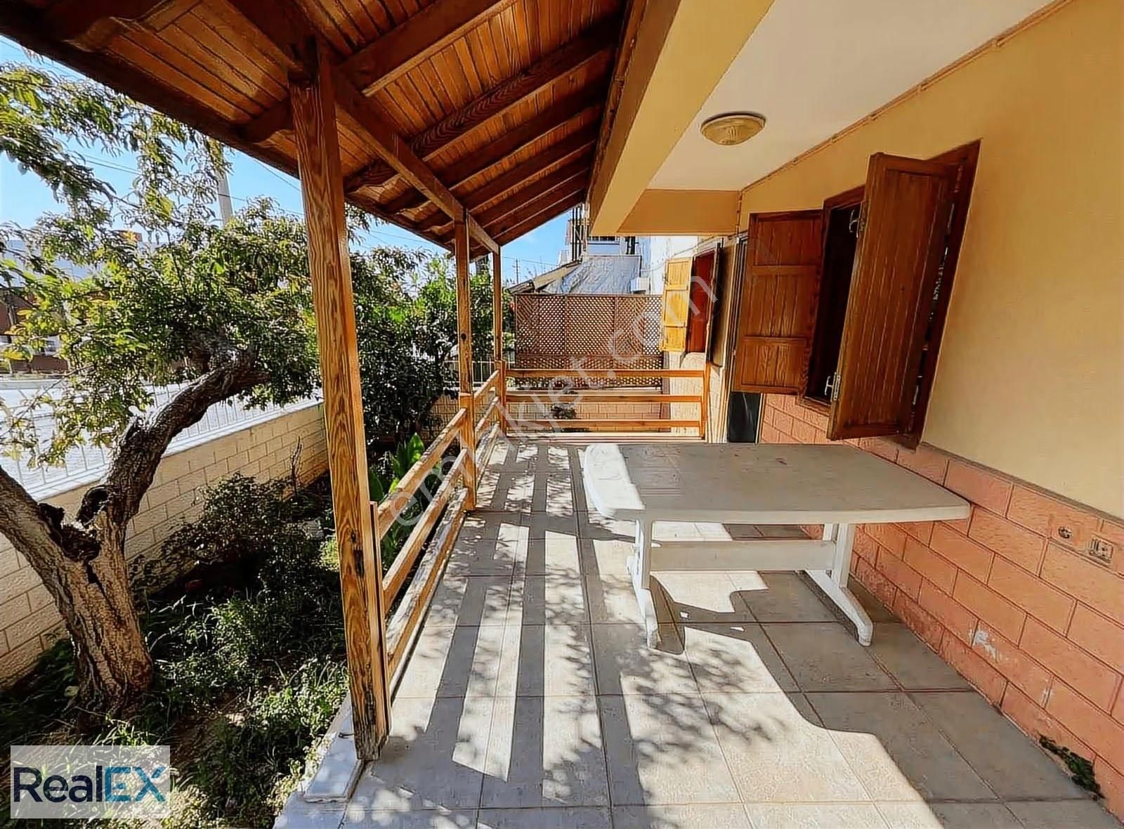 Merkezi Konumda Masrafsız Uygun Vılla - Görsel 24