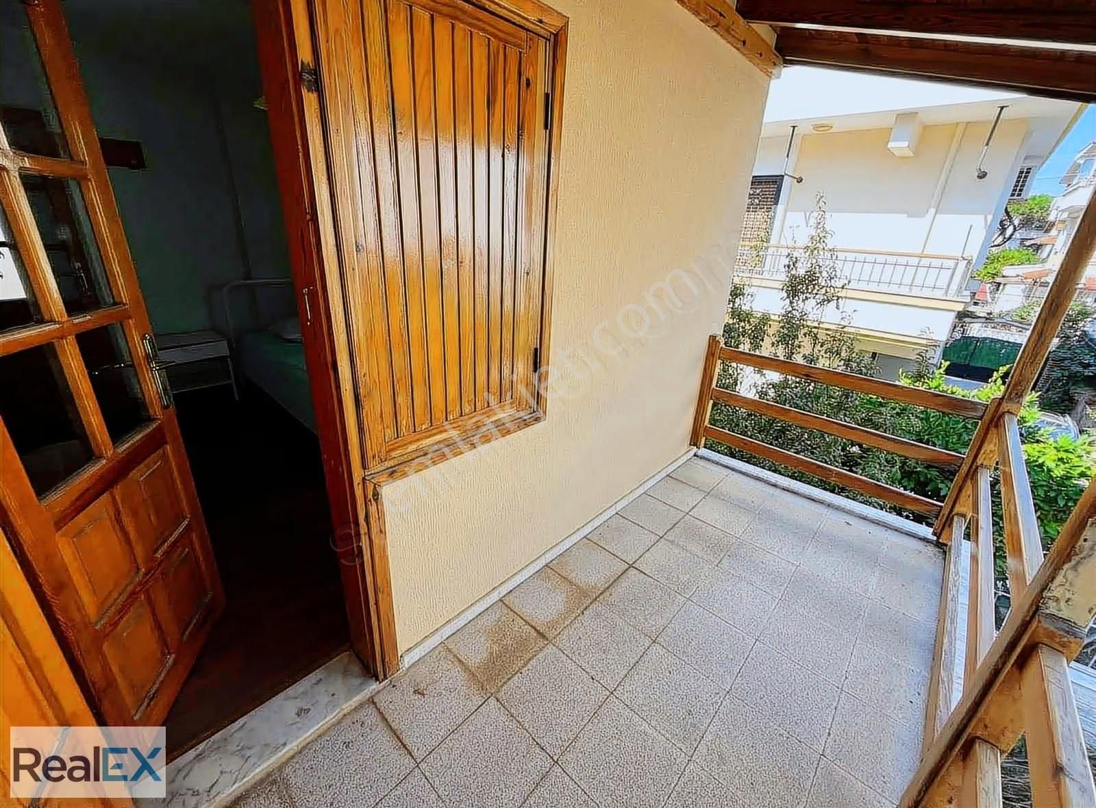 Merkezi Konumda Masrafsız Uygun Vılla - Görsel 7