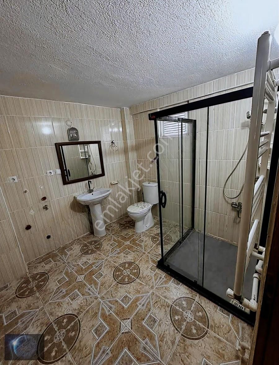 Buca Yeşilbağlar'da Ana Cadde Üstü Hesaplı Daire - Görsel 6