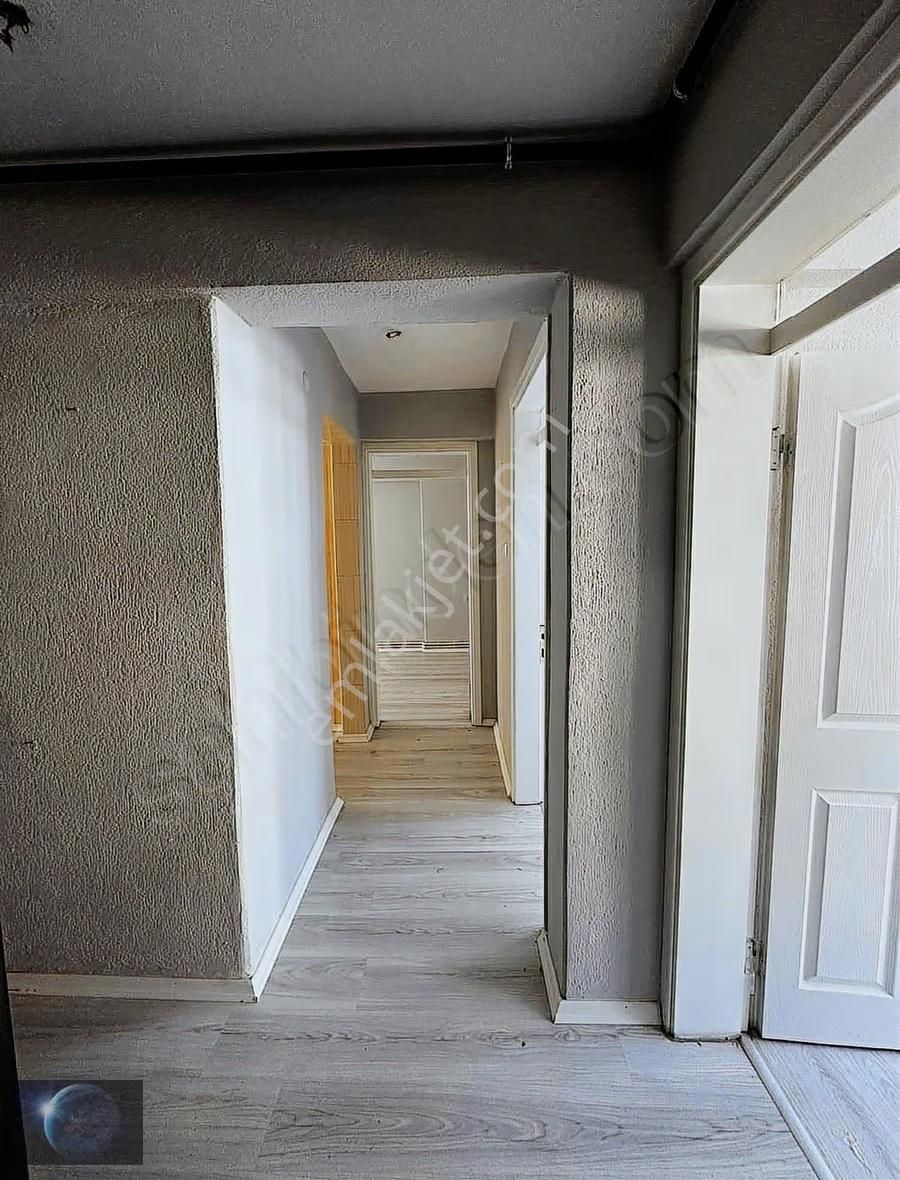 Buca Yeşilbağlar'da Ana Cadde Üstü Hesaplı Daire - Görsel 2