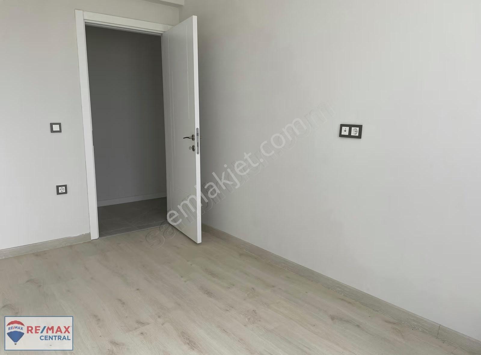 Remax Central'dan Zara Ekici Rezidans'ta Satılık 2+1 - Görsel 28