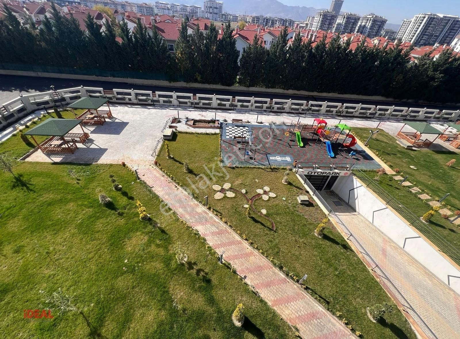 Şehrin En Güzel Noktasında Uydukent, Selçuklu 4+1 Satılık Daire!