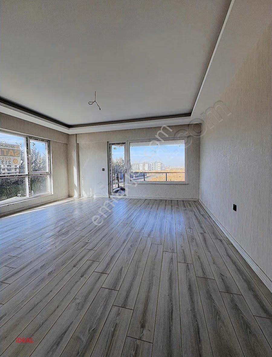 Şehrin En Güzel Noktasında Uydukent, Selçuklu 4+1 Satılık Daire! - Görsel 2