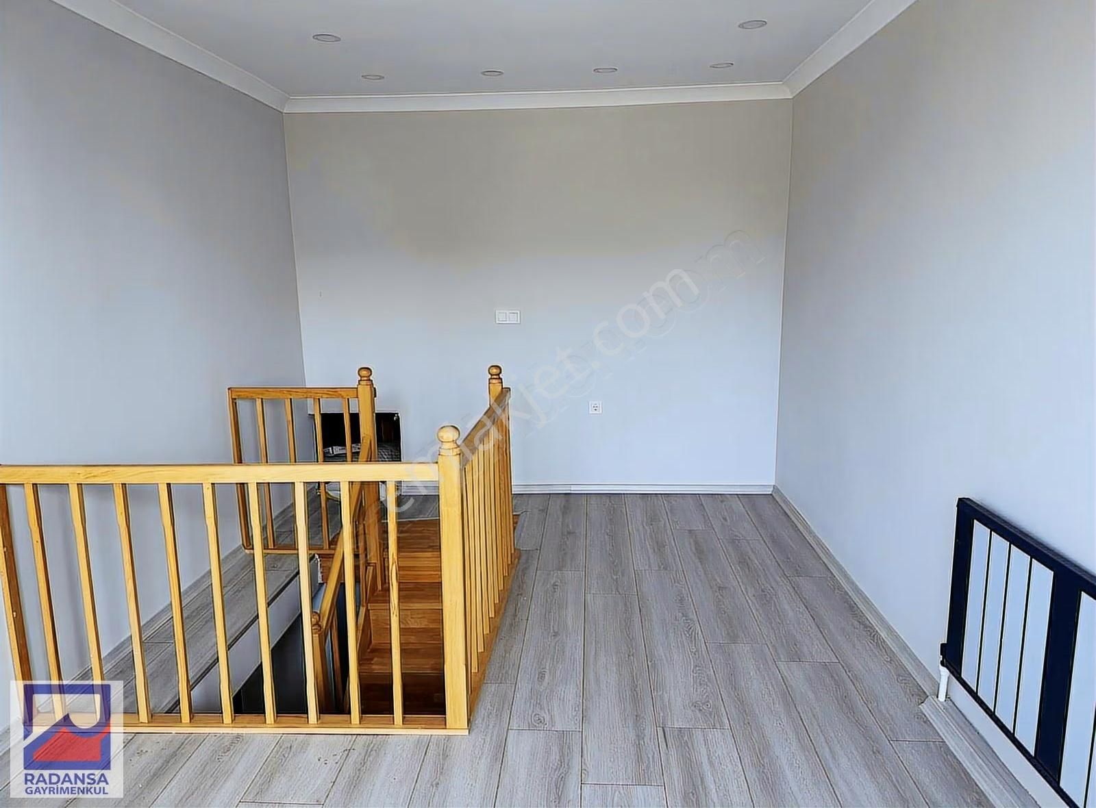 Silivri Fatih Mahallesinde Müstakil 5+2 Triplex - Görsel 2