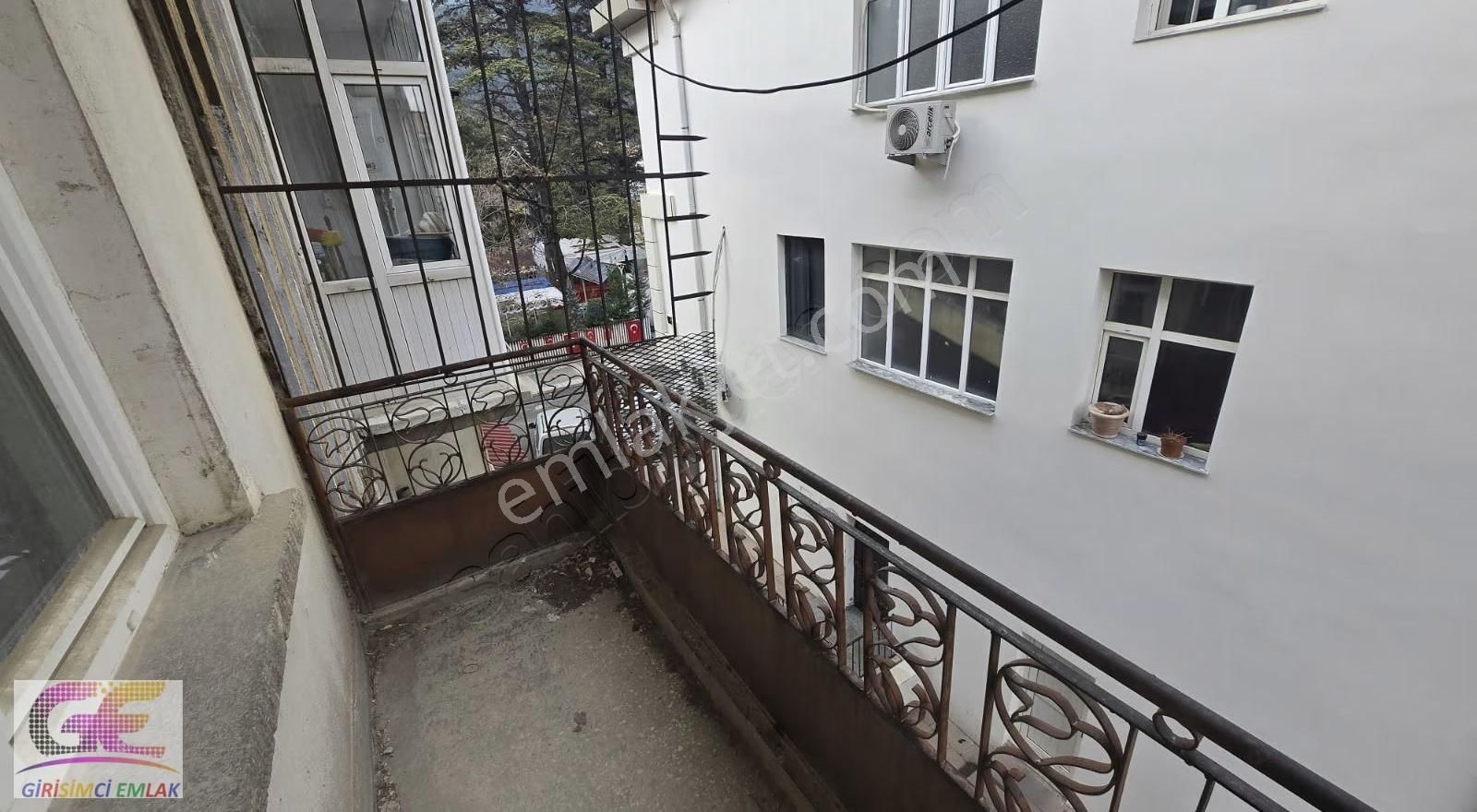 Girişimciden Adliye Parkı Karşısı 1+1 Arakat Daire - Görsel 12