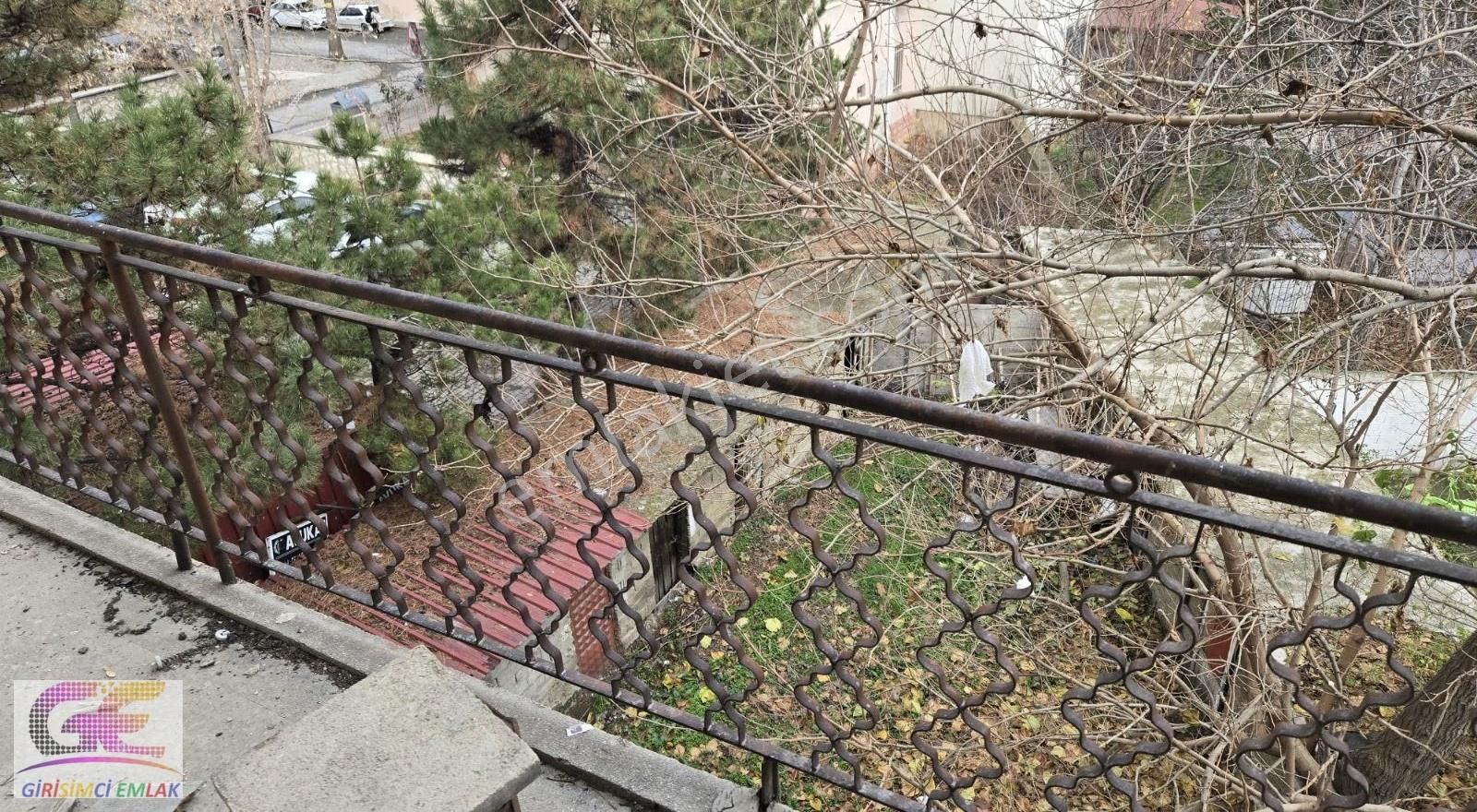 Girişimciden Adliye Parkı Karşısı 1+1 Arakat Daire - Görsel 9