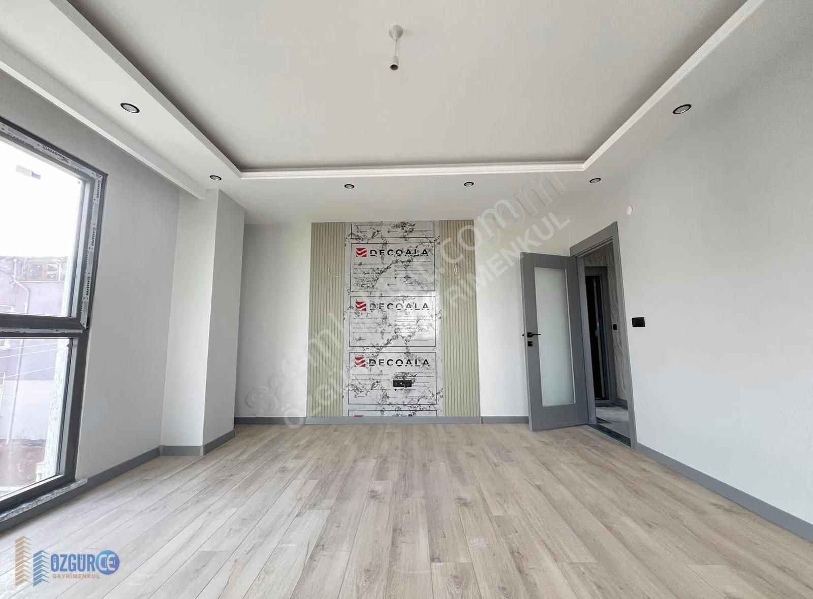 Özgürce Gyd'den İstasyon Cad. Yakını Asansörlü 2+1 Ara Kat