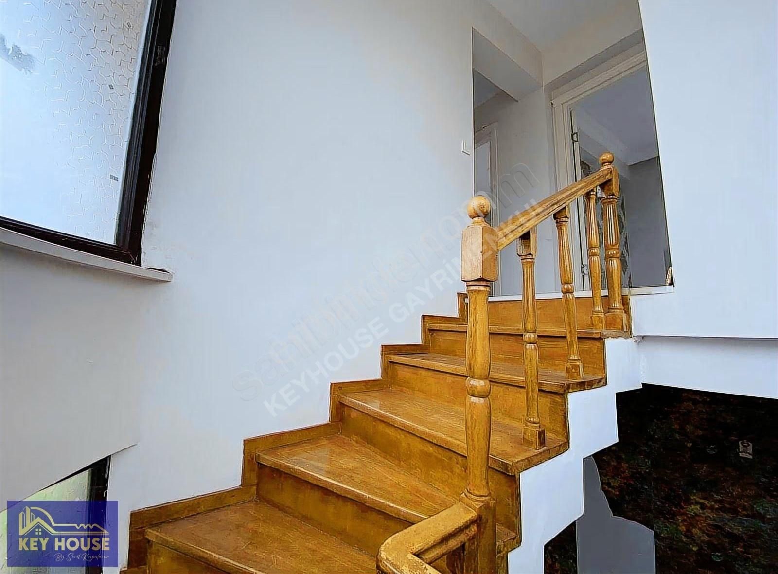 Key House'tan Ana Cadde Üzeri Kiralık 5+1 Villa - Görsel 33