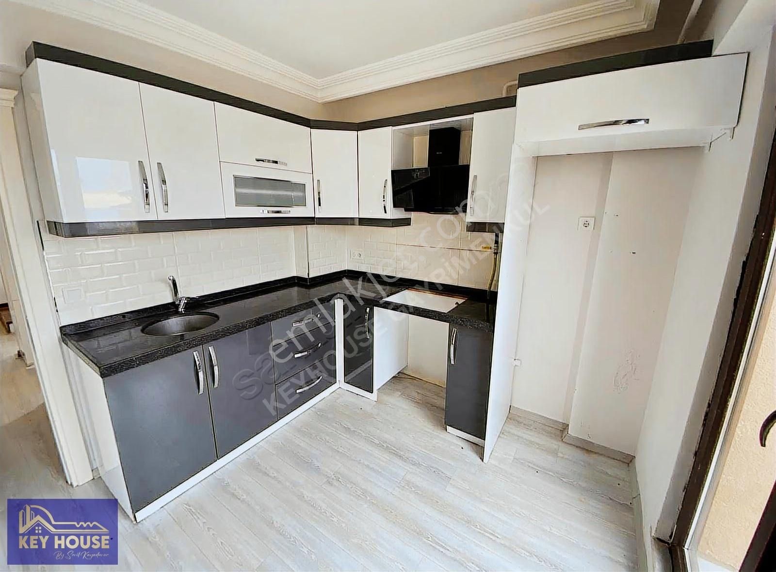 Key House'tan Ana Cadde Üzeri Kiralık 5+1 Villa - Görsel 18