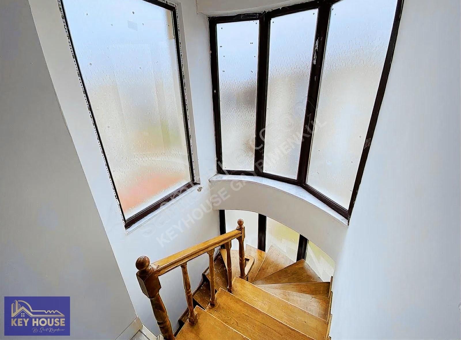 Key House'tan Ana Cadde Üzeri Kiralık 5+1 Villa - Görsel 25