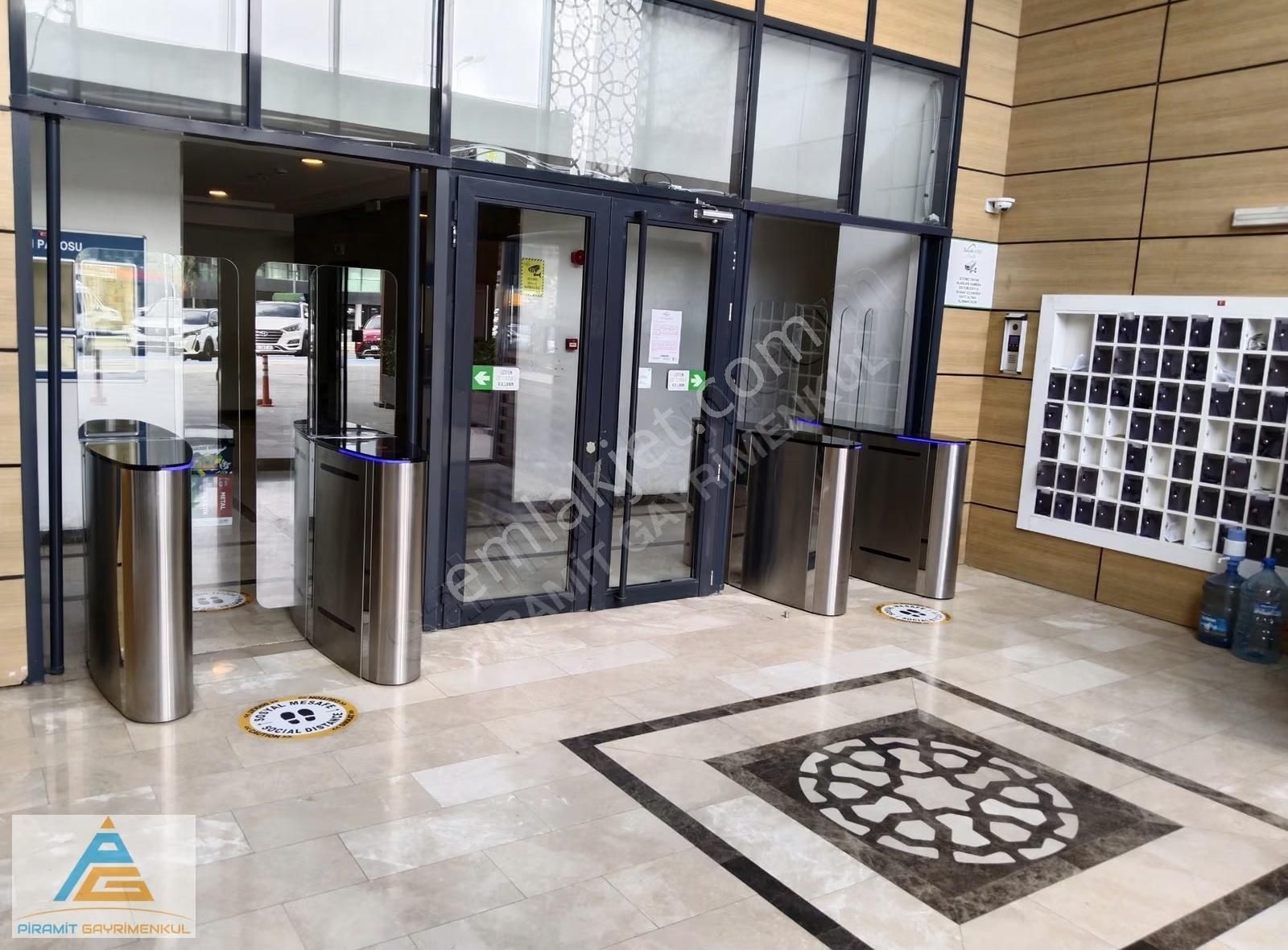 Emlak Konut Başakşehir Evleri 3. Kısım Kulede Satılık 3+1 Daire - Görsel 24