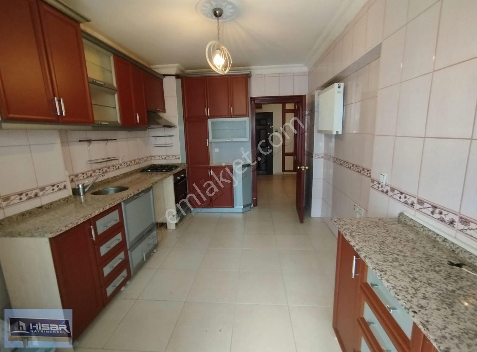 Hisar'dan Kabil Cd Yanı Ebb Geniş Metraj Orta Kat Asansör+otop