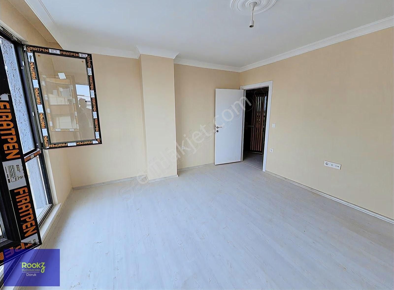 Rookzdoruk'dan Necipfazıl'da Cadde Üzeri Merkezi Konum Sıfır 4+1 - Görsel 8
