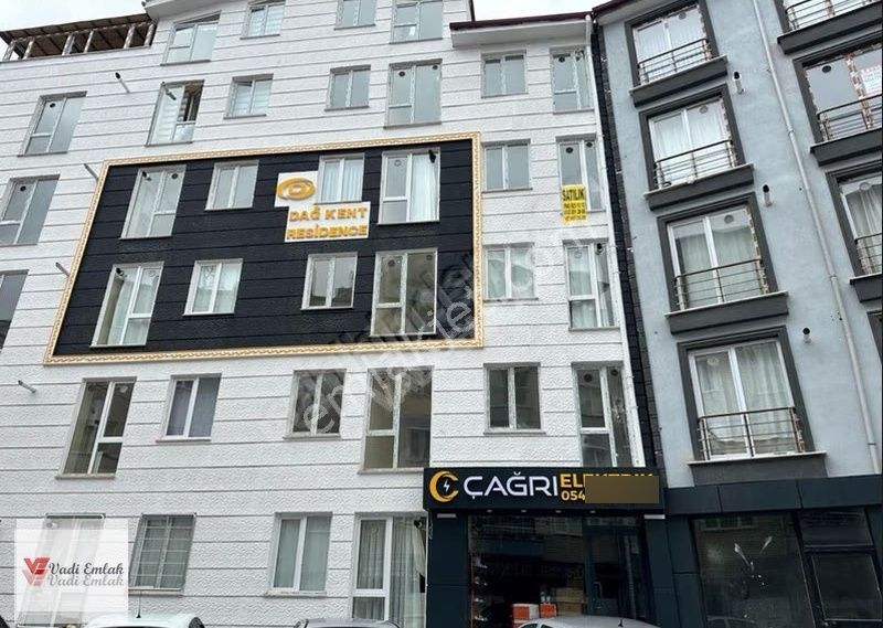 Vadi Emlak'tan Üniversite Hastanesi Yanında 1+1 Eşyalı Satılık