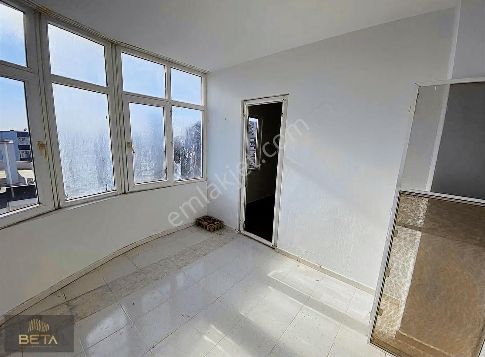 Panoramik Göl Manzaralı Bulvar Üzeri 4+1 Kombili Kiralık Daire ! - Görsel 3