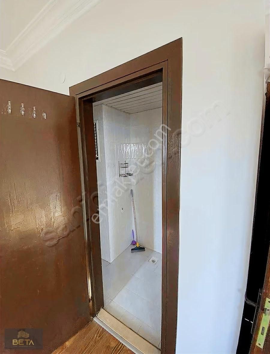 Panoramik Göl Manzaralı Bulvar Üzeri 4+1 Kombili Kiralık Daire ! - Görsel 14