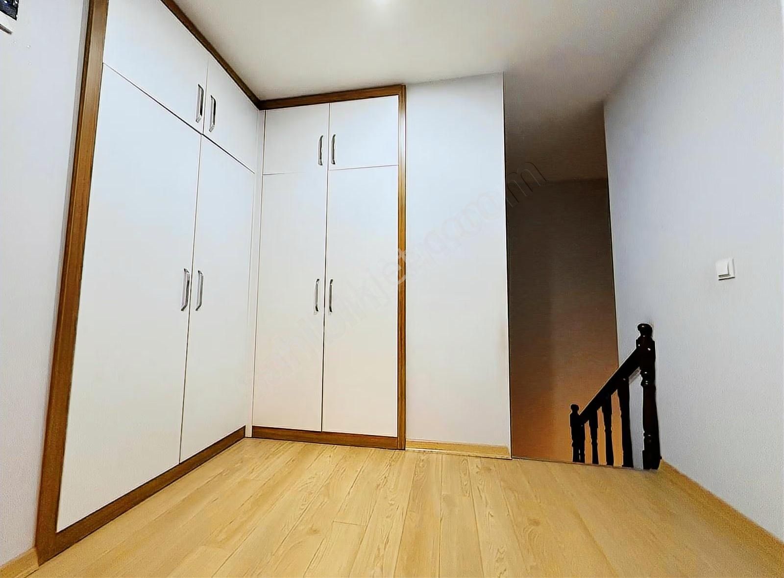 Yenigünde Doğalgazlı Ebeveyn Banyolu 4+1 Dubleks Satılık Daire - Görsel 28