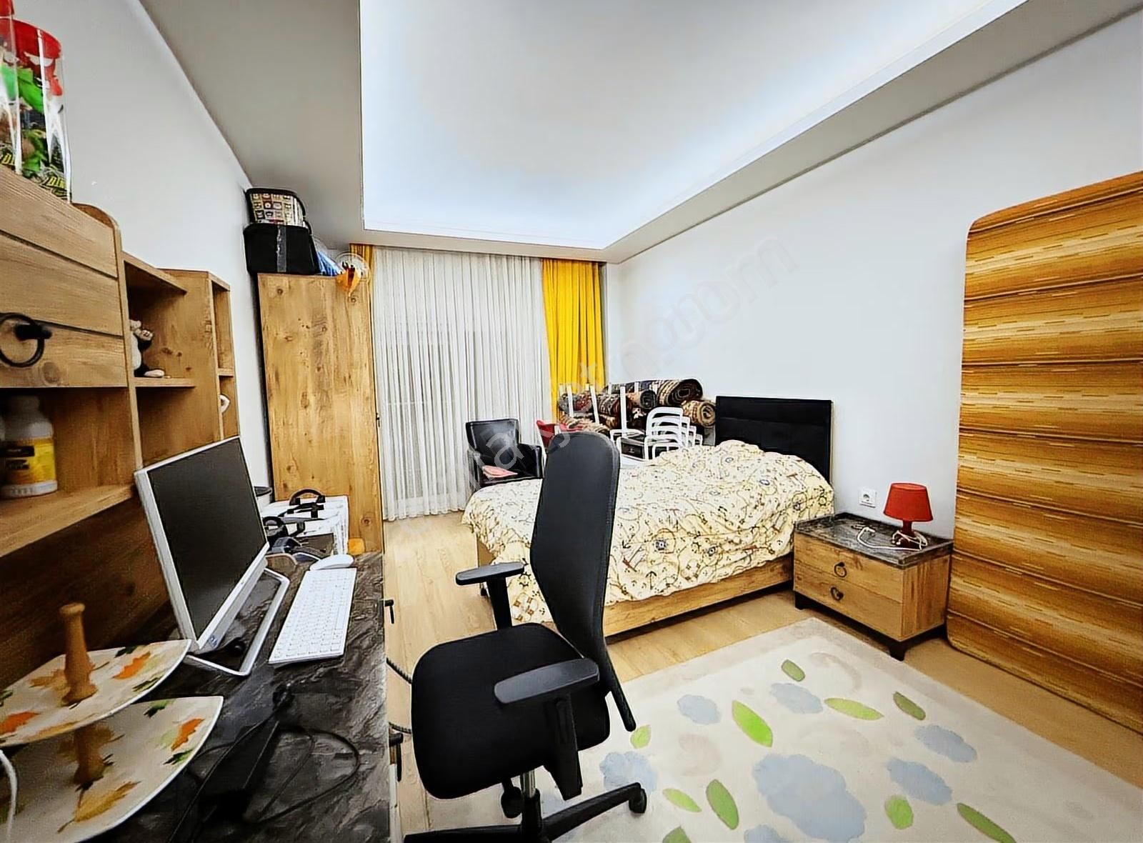 Yenigünde Doğalgazlı Ebeveyn Banyolu 4+1 Dubleks Satılık Daire - Görsel 9