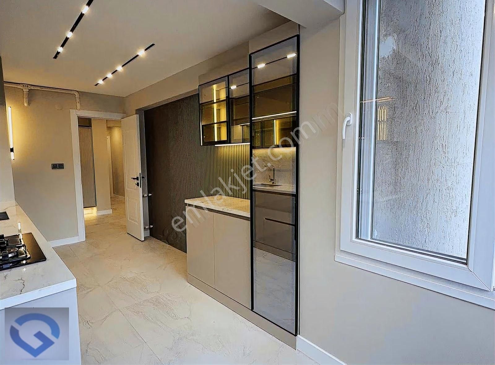 Güvenci'den Bostanlı'da Girne Cad.ve Sahil Yakını,3+1,135 M² - Görsel 6