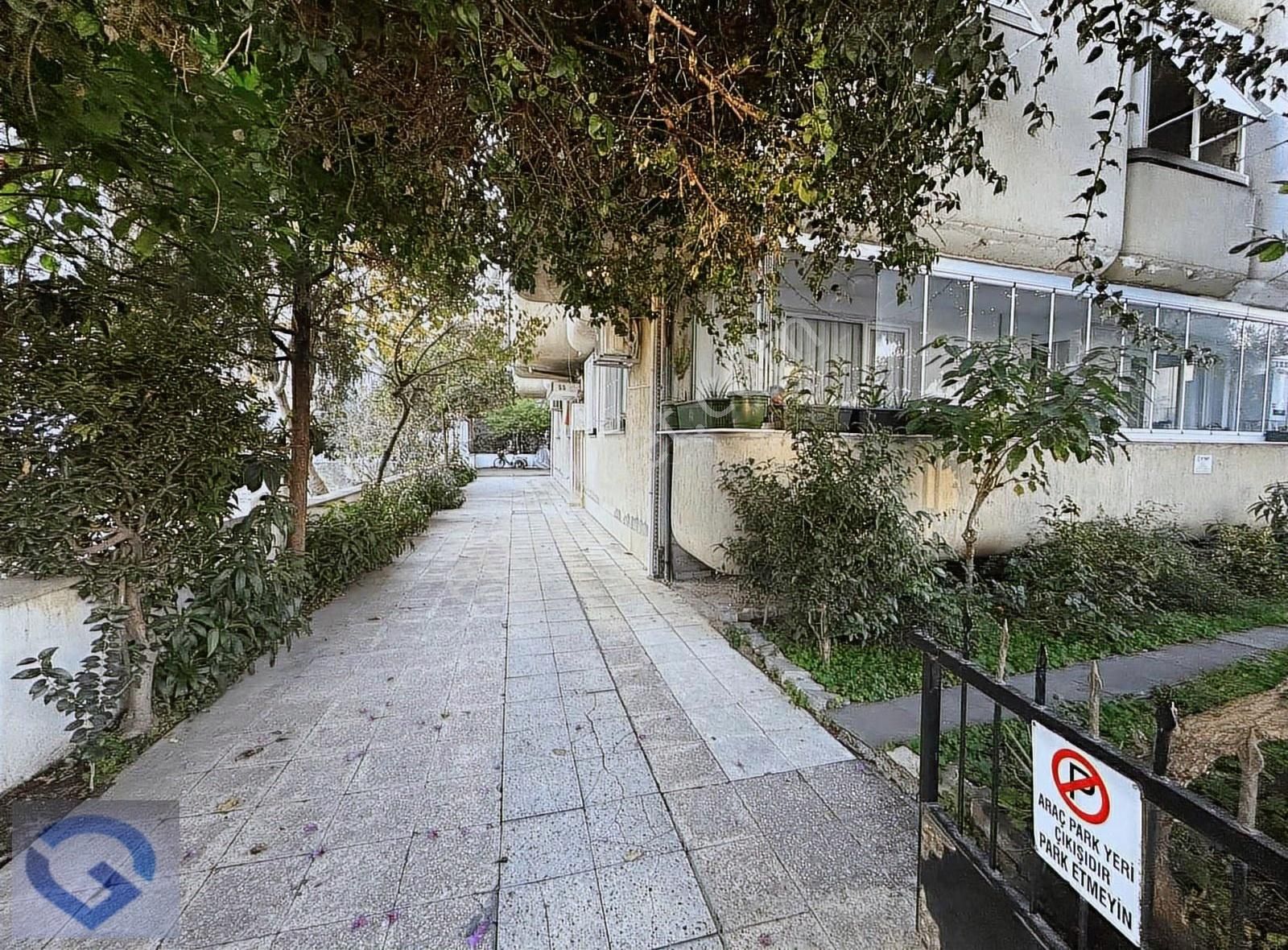 Güvenci'den Bostanlı'da Girne Cad.ve Sahil Yakını,3+1,135 M²