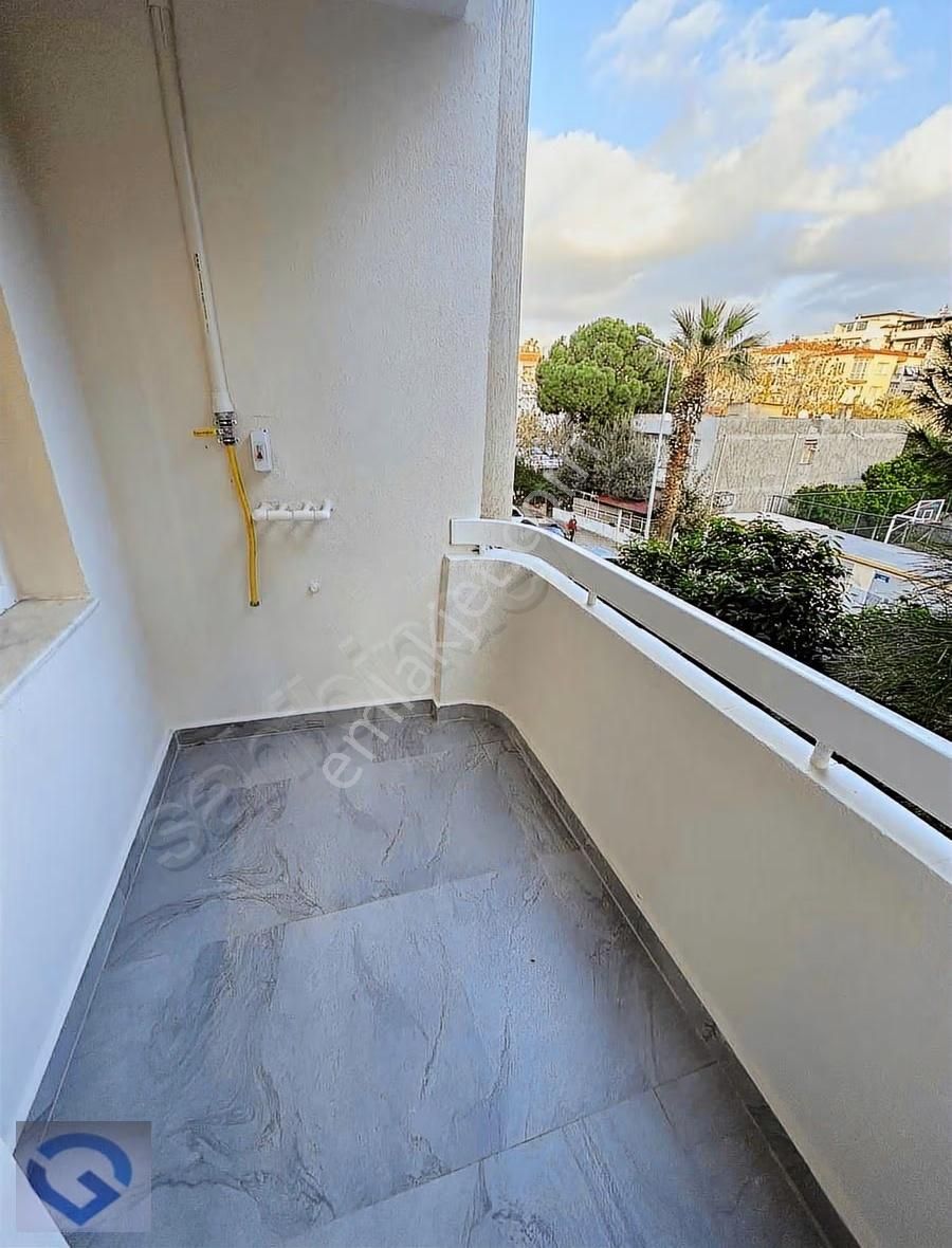 Güvenci'den Bostanlı'da Girne Cad.ve Sahil Yakını,3+1,135 M² - Görsel 10