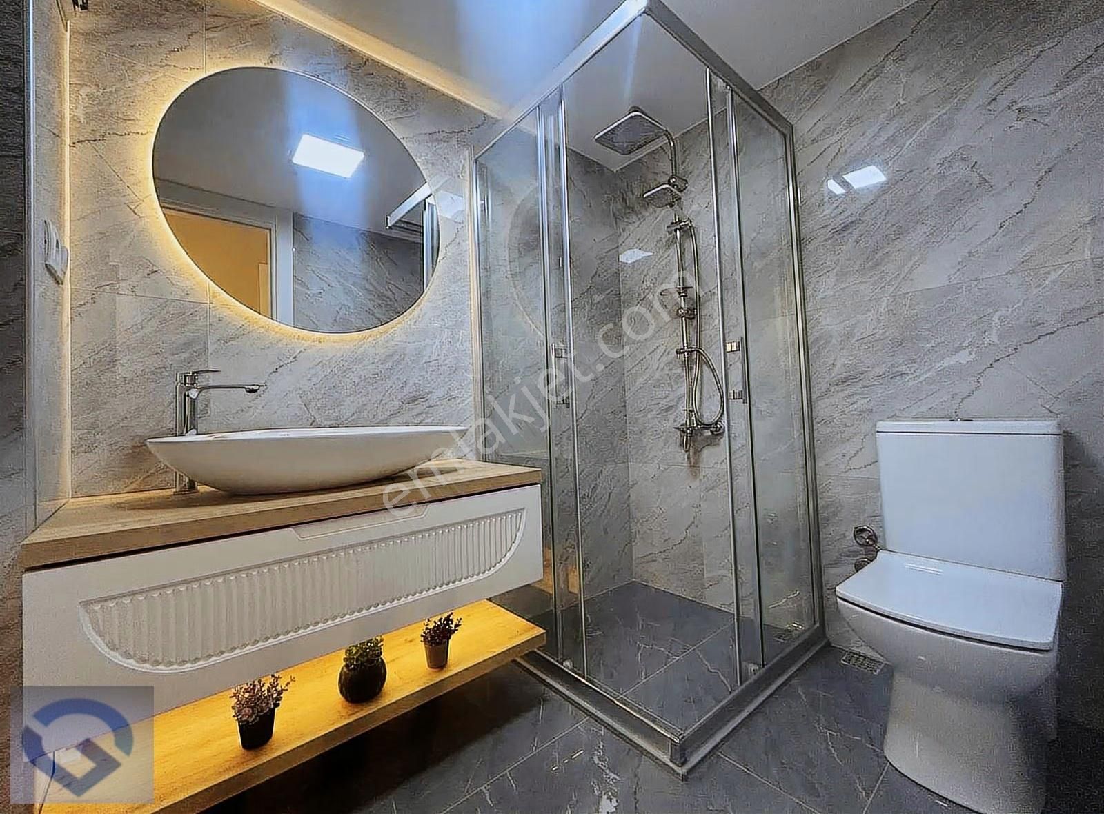 Güvenci'den Bostanlı'da 3+1,müstakil Bahçeli,komple Yenilenmiş - Görsel 16