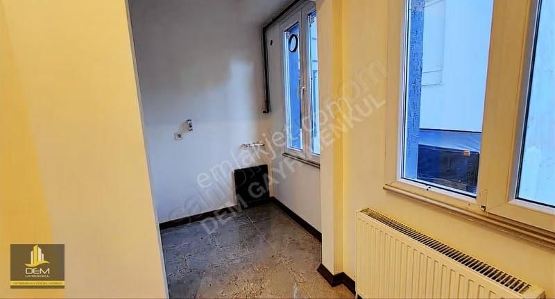 Arnavutköy Mustafa Kemalpaşa Mahallesinde Satılık 2 Adet Daire - Görsel 2