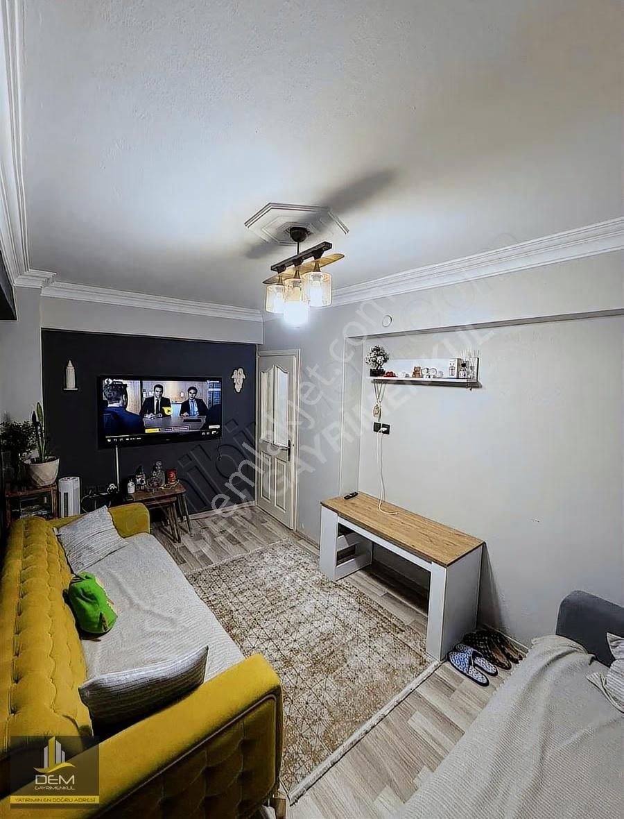 50.yıl Mahallesinde Merkezi Konumda 2+1 - Görsel 7