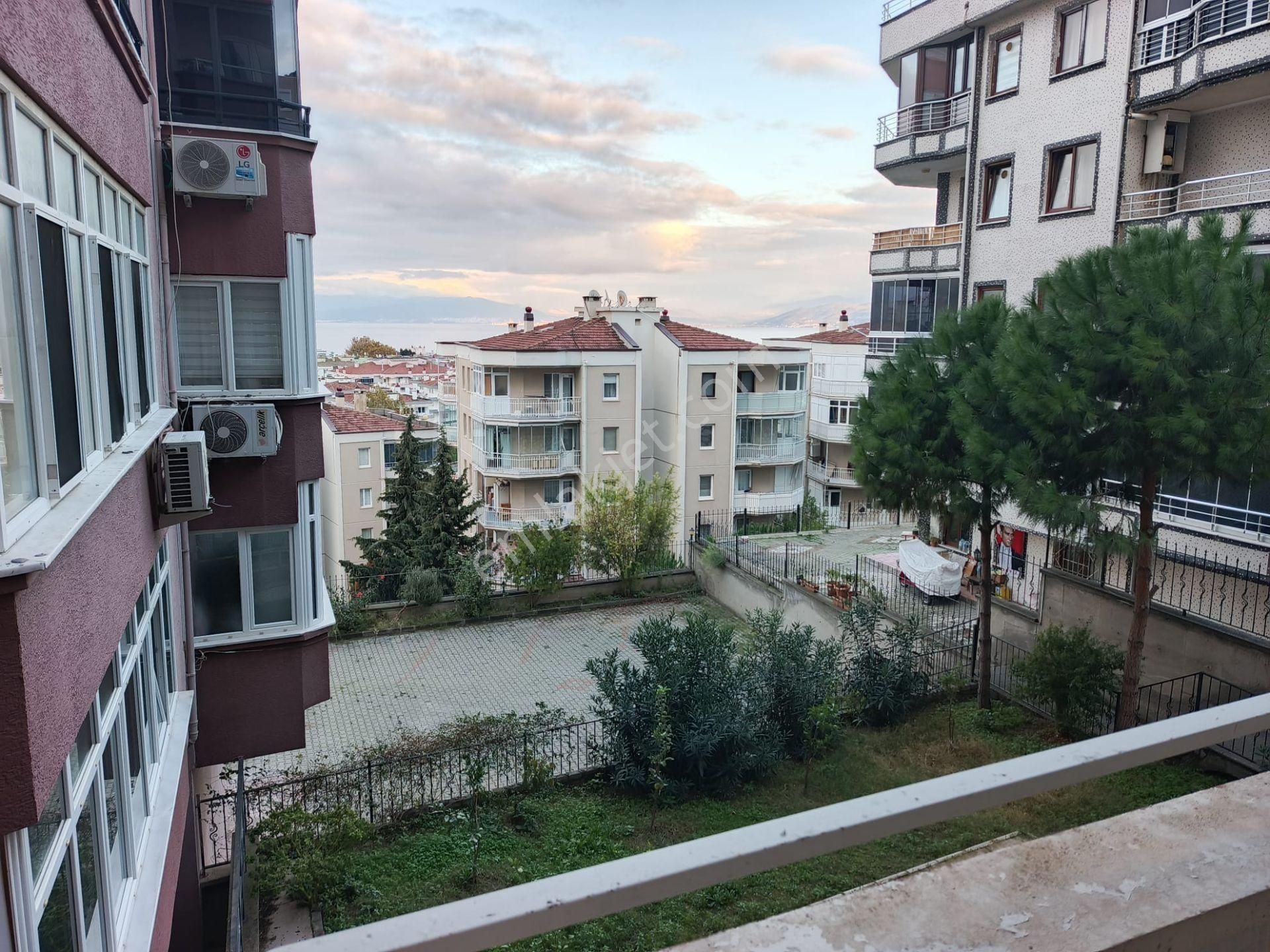 Bursa Mudanya Siteler Mah.de Satılık Daire Merkez 3+1 Ön Bahçe Giriş Arka 2.kat Deniz Görür Site İç - Görsel 29