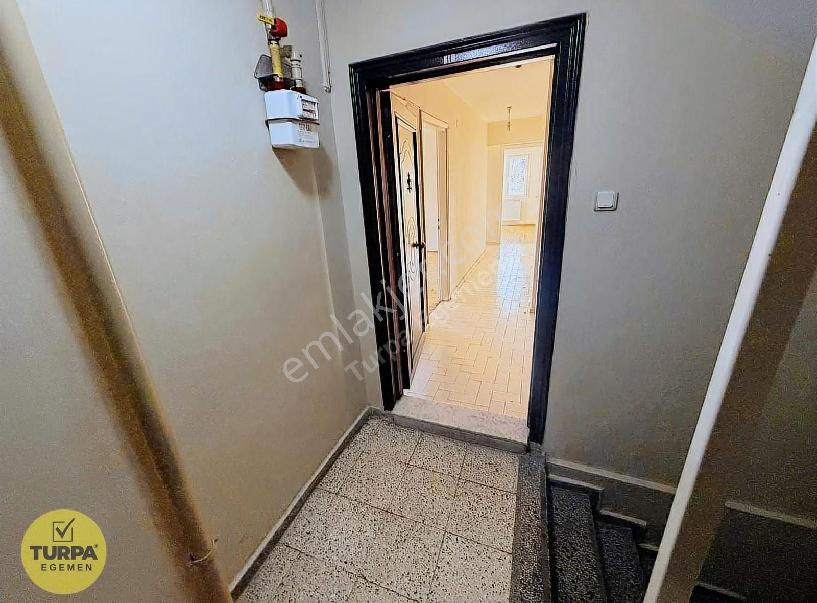 Bornova Gediz Caddesi Asansörlü Doğalgazlı 3+1 Daire - Görsel 6