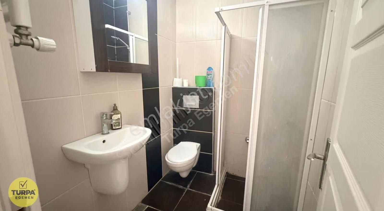 Karşıyaka Yalı Caddesinde Asansörlü Doğalgazlı 2+1 Daire - Görsel 7