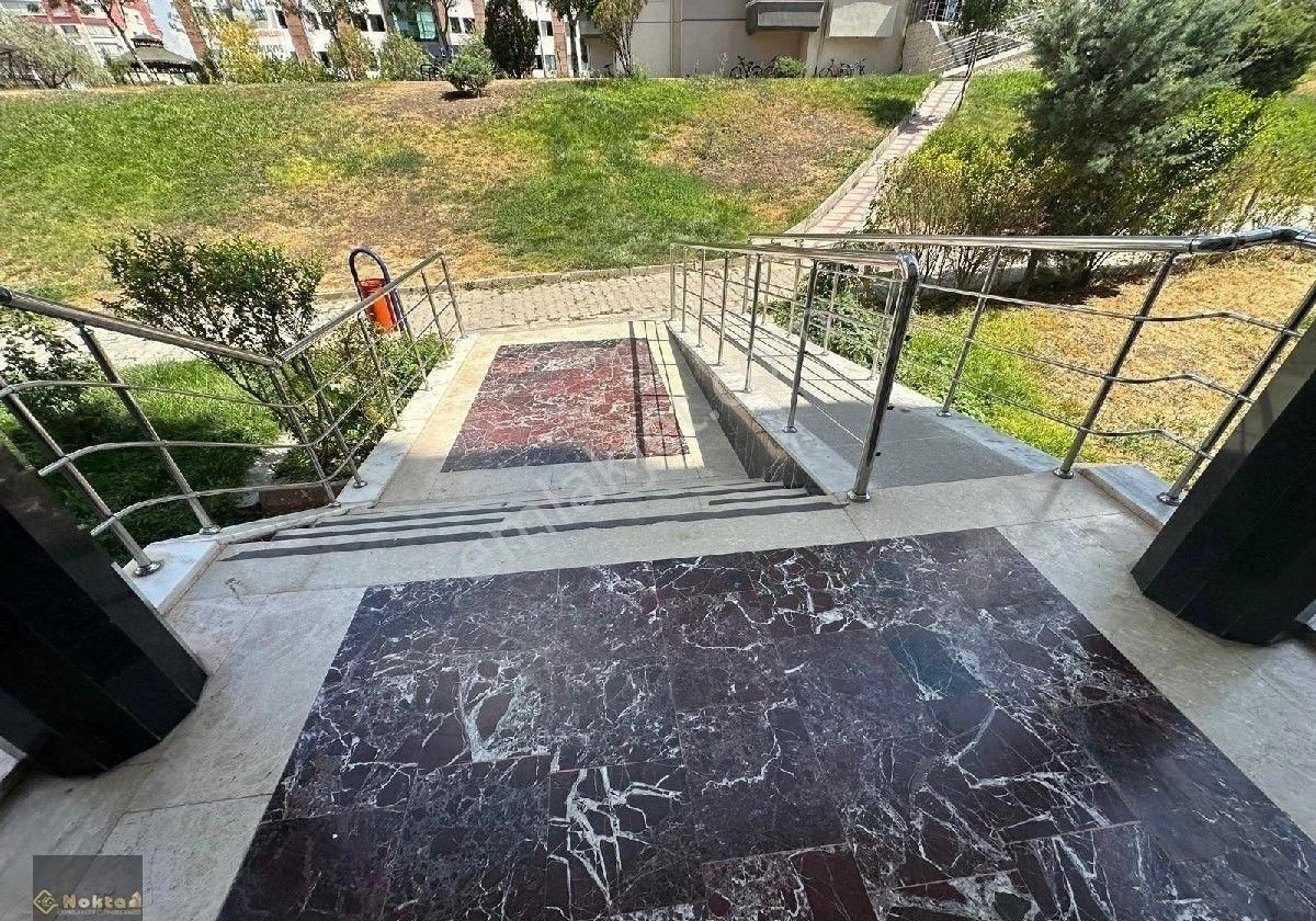 Etimesgut 30 Ağustos'da Site İçinde Kat Konumunda 135m2//3+1 Geniş Balkonlu Satılık Y.giriş Daire - Görsel 41