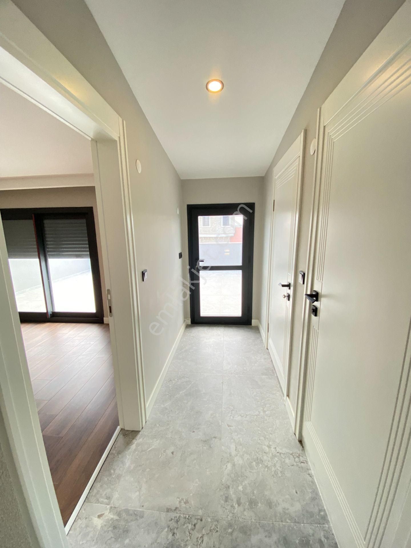 Gümüldür De Deniz Tarafında Yerden Isıtma Lüx Satılık 4+1 Villa - Görsel 31