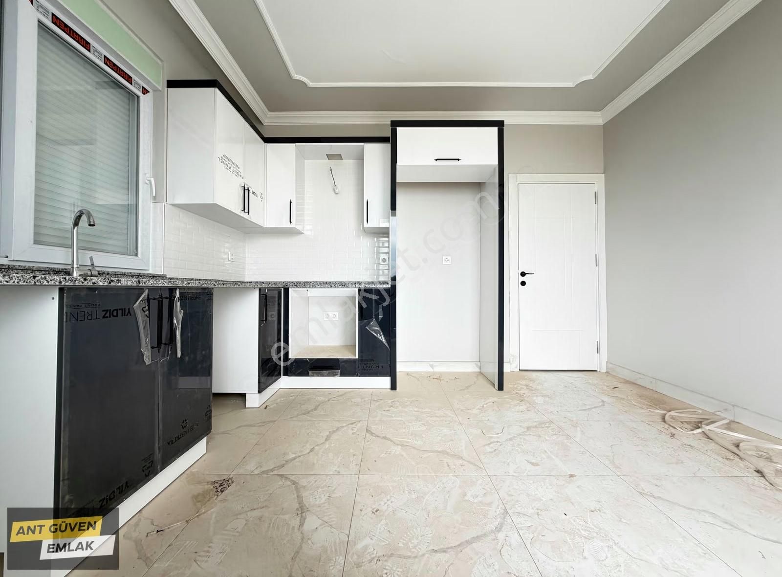 Yeniköyde Devlet Hastanesine Yakın 2+1 Asansörlü Arakat Daire - Görsel 12