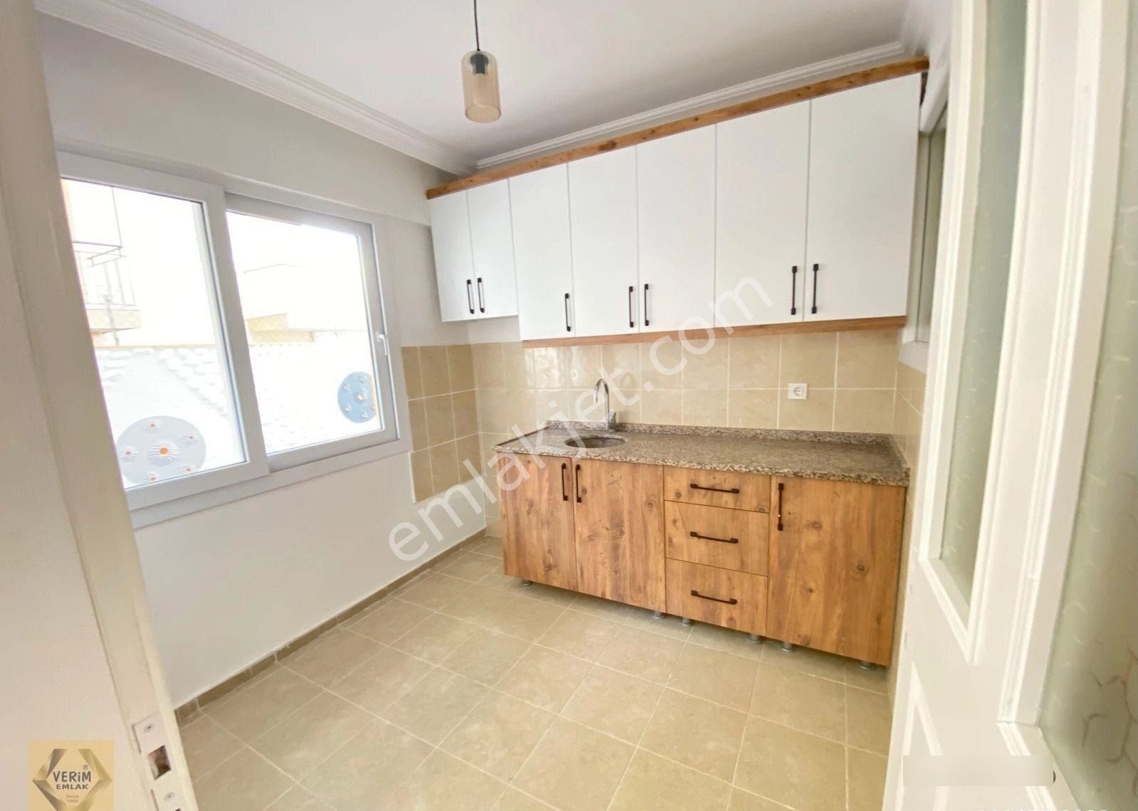 Seferihisar Ürkmez'de Bahçeli Ayrı Mutfaklı Satılık 2+1 Daire - Görsel 12