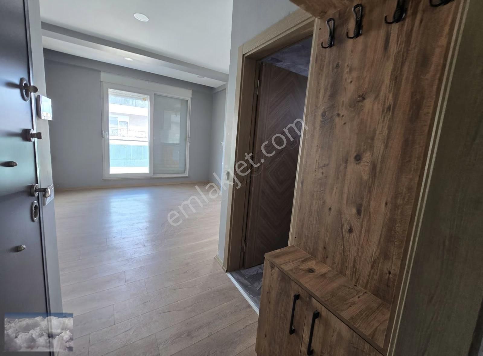 Döşemealtı Yeniköyde 1+1 Kiralık Daire - Görsel 3