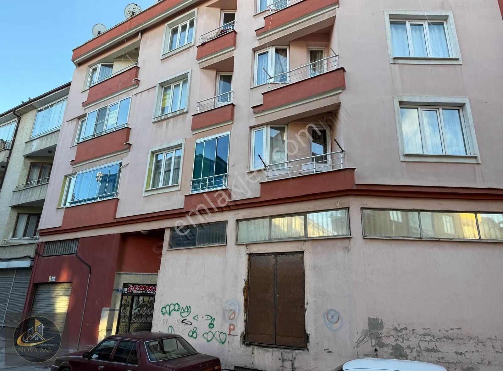 Sultanmesut Mah. Çınar Sk. Eşyalı Kiralık 3+1 Daire - Görsel 20