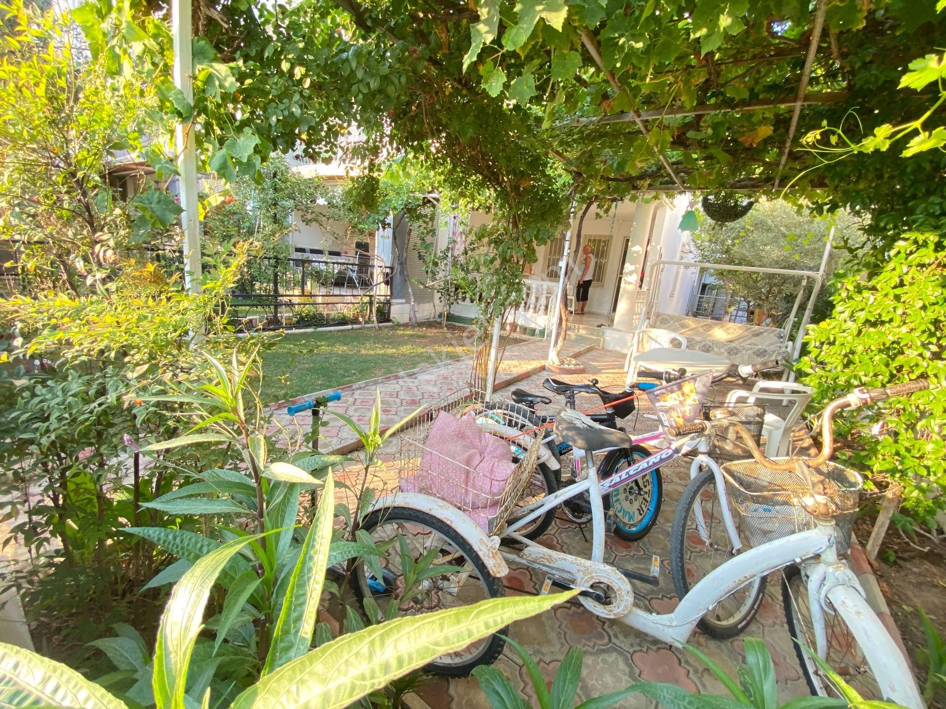 Seferihisar Doğanbeyde Yıldız Tur Sitesi Demize 50mt Satılık 3+1 Villa - Görsel 10