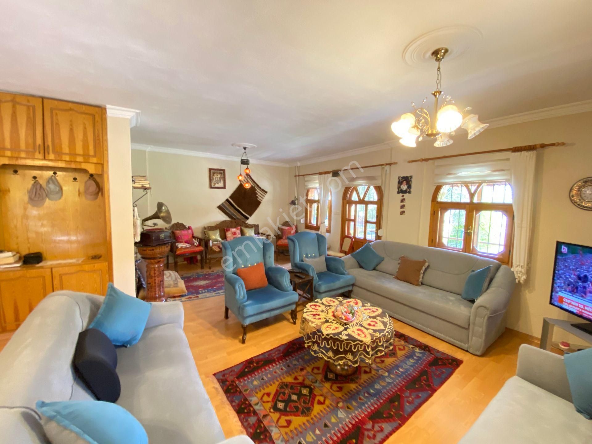 Seferihisar Doğanbey De Denize Yakın Satılık Lüx 7+1 Villa - Görsel 31