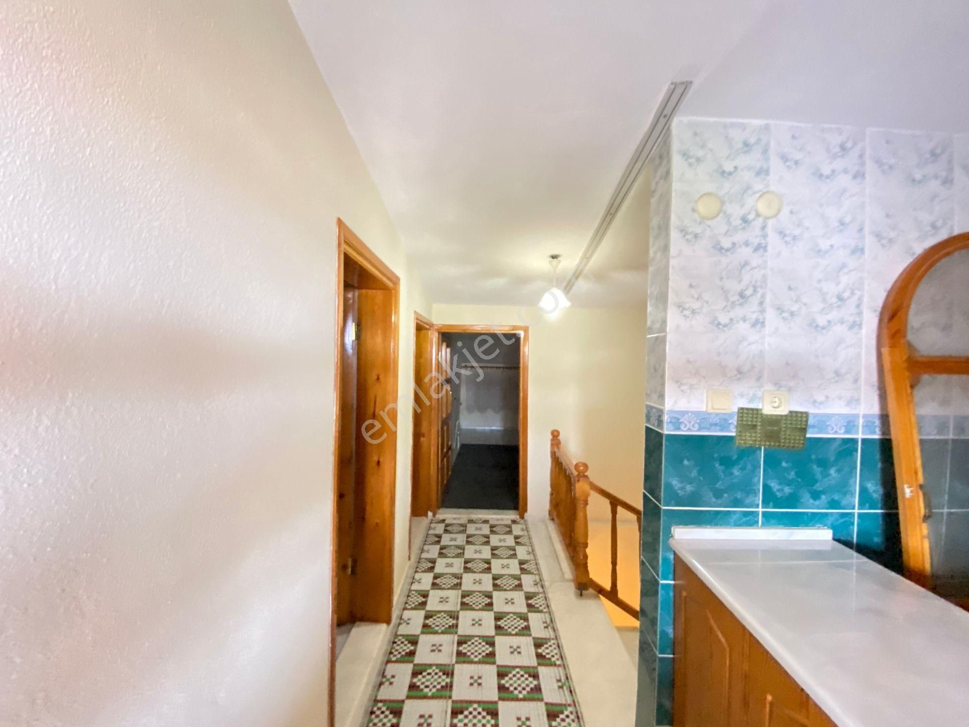 Seferihisar Doğanbey De Denize Yakın Satılık Lüx 7+1 Villa - Görsel 22