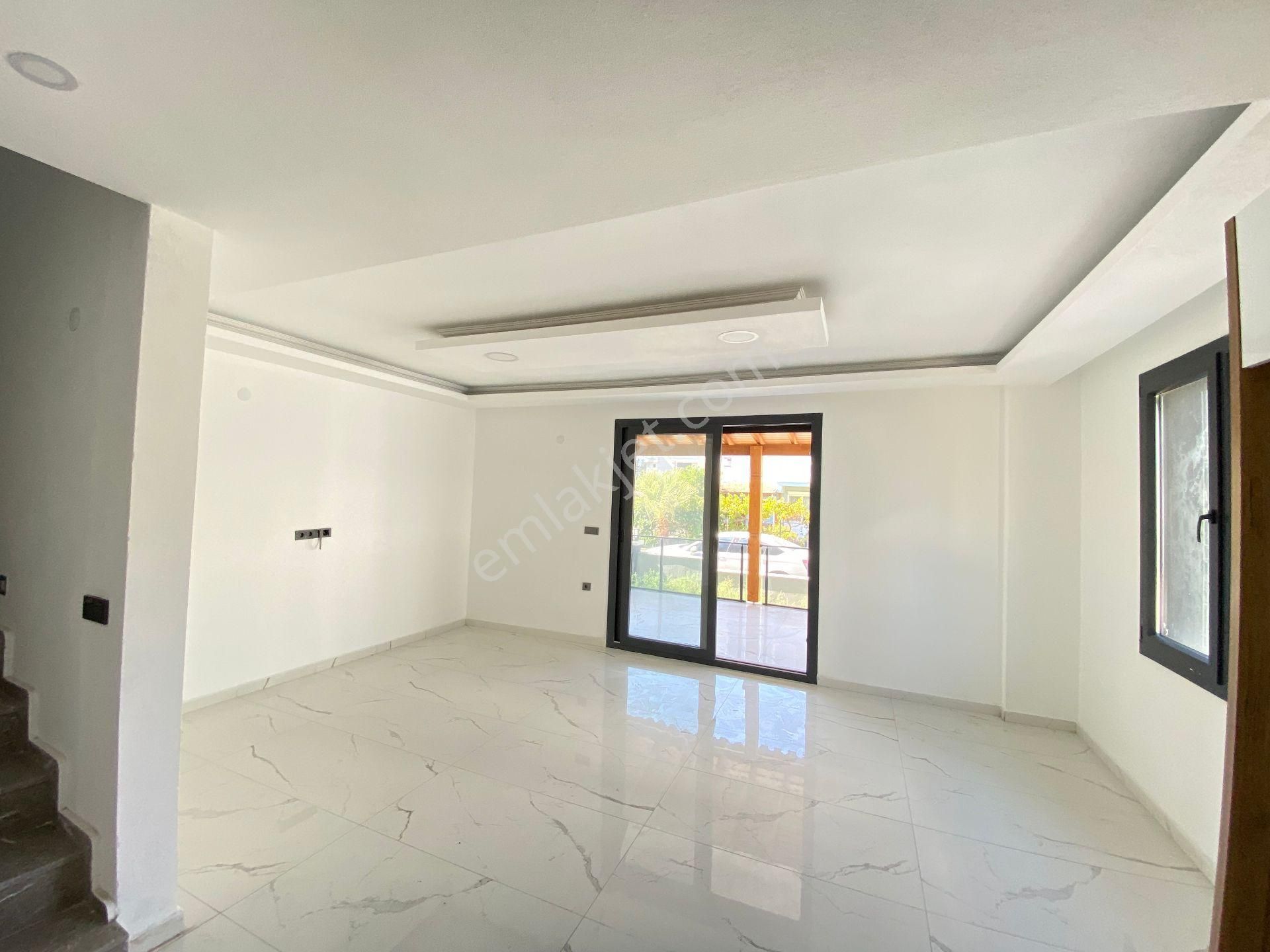 Seferihisar Doğanbey De Köşe Villa Denize 750mt Satılık 3+1 Villa - Görsel 10