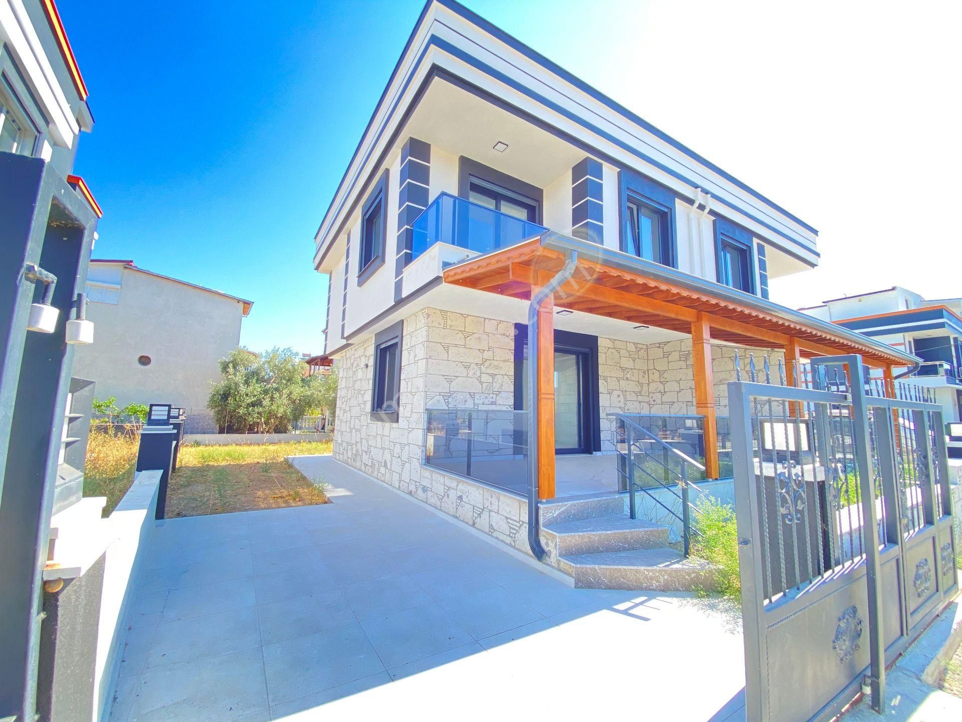 Seferihisar Doğanbey De Köşe Villa Denize 750mt Satılık 3+1 Villa - Görsel 2