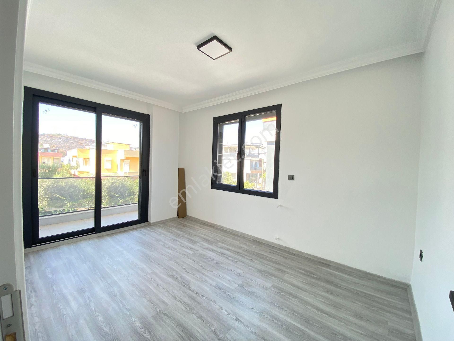 Seferihisar Doğanbey De Köşe Villa Denize 750mt Satılık 3+1 Villa - Görsel 20