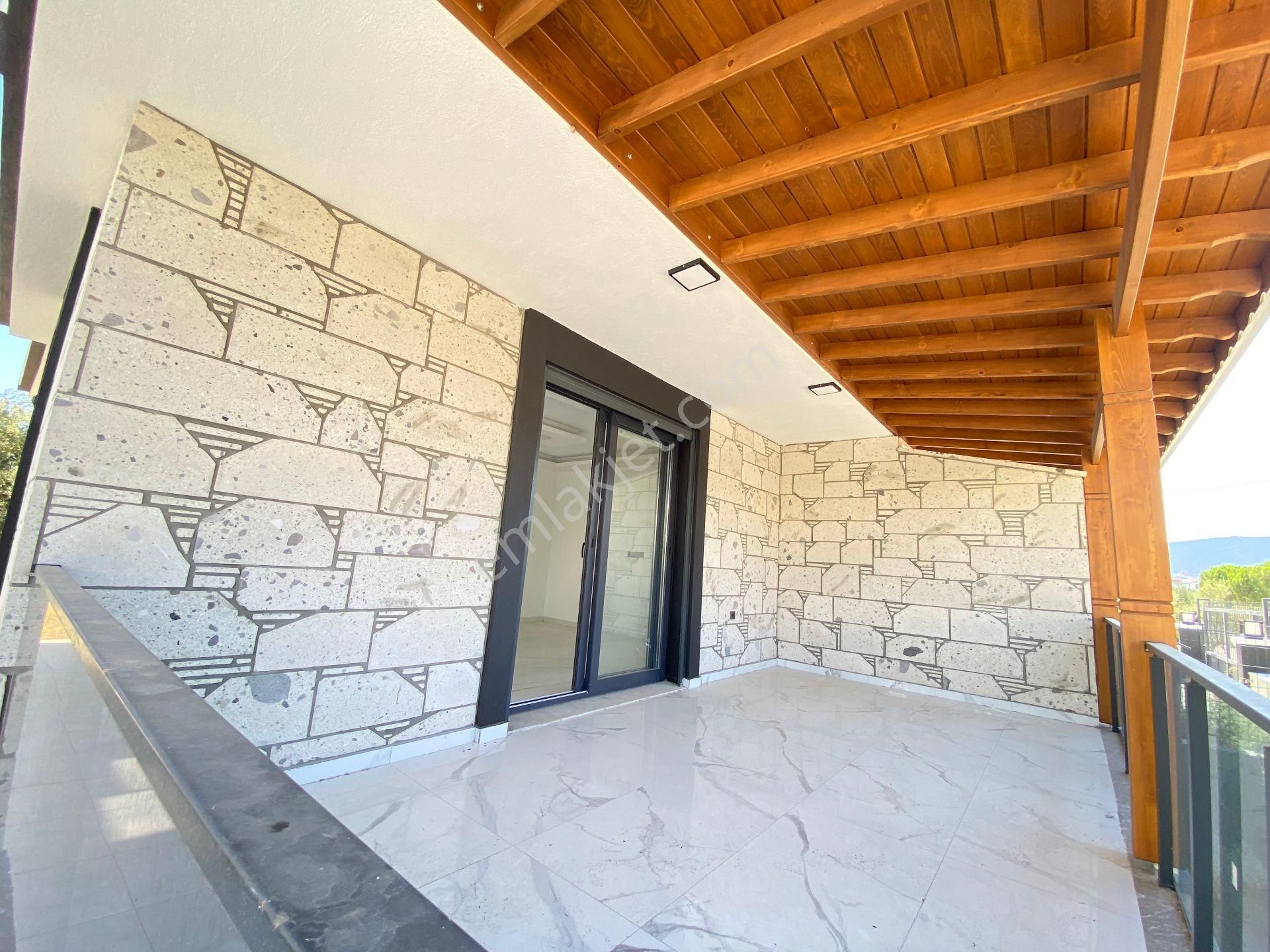 Seferihisar Doğanbey De Köşe Villa Denize 750mt Satılık 3+1 Villa - Görsel 28